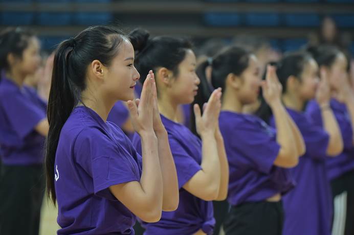 谈球吧欧冠直播