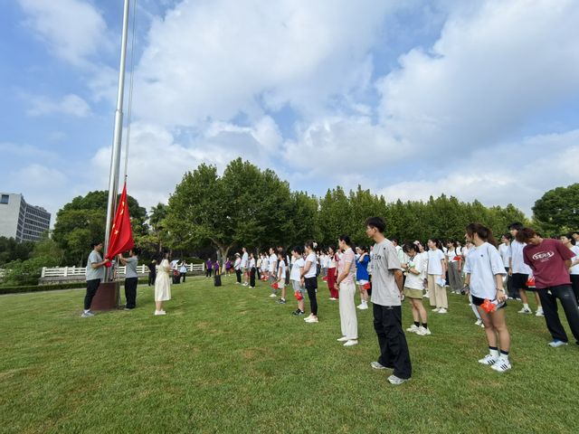 fc6096b2f30752087bc4b92b2cb960c.jpg 谈球吧超级联赛
