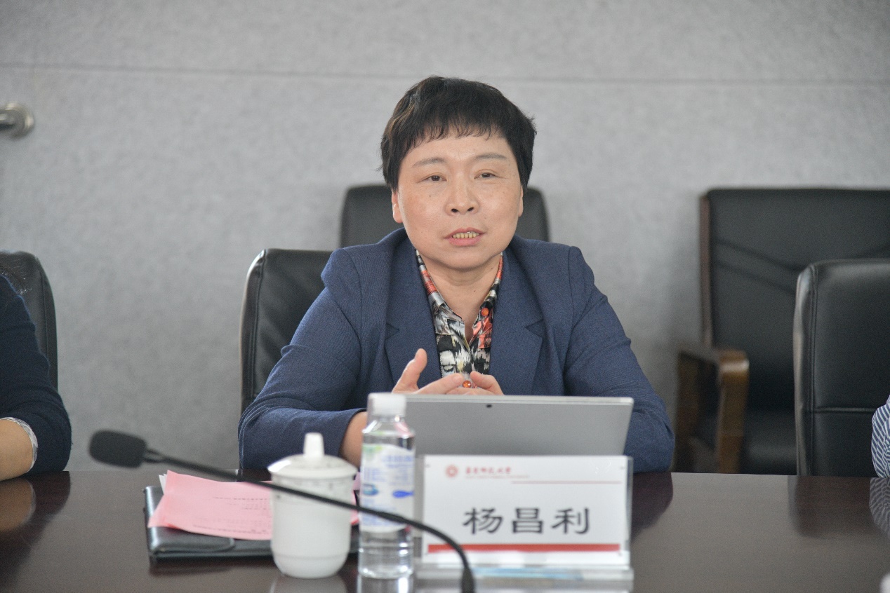 谈球吧直播
