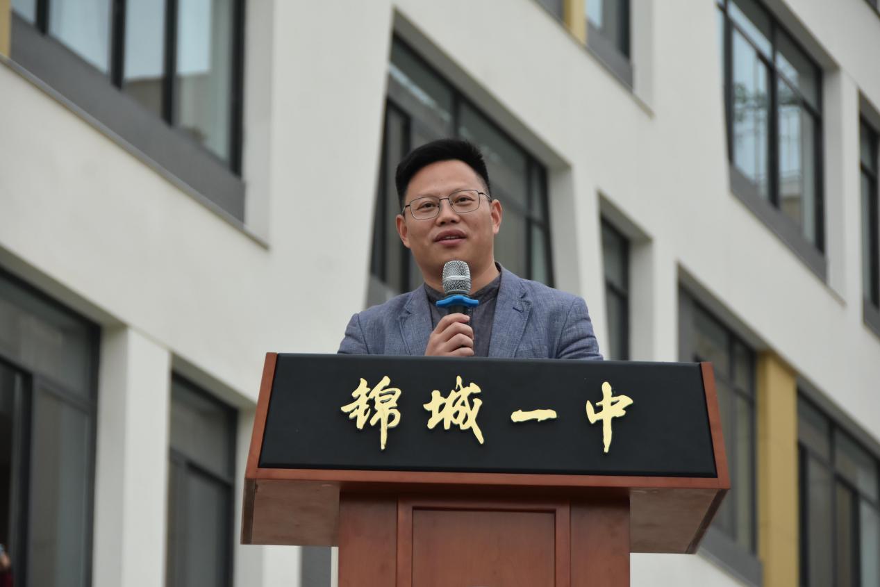 谈球吧赛事资讯平台