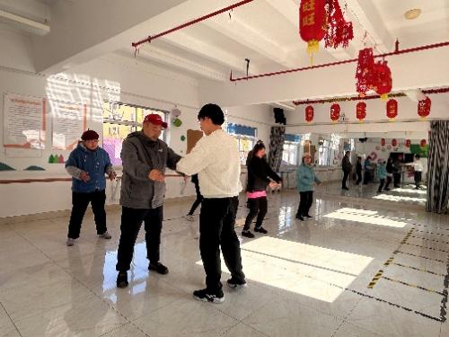 谈球吧超级联赛