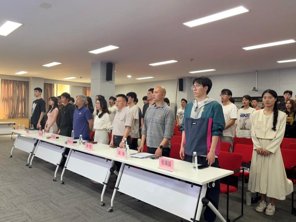 谈球吧欧冠直播