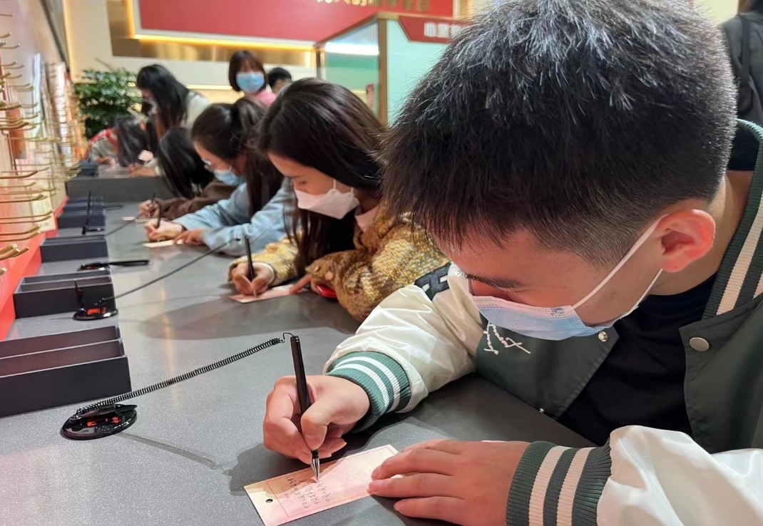 谈球吧核心通道