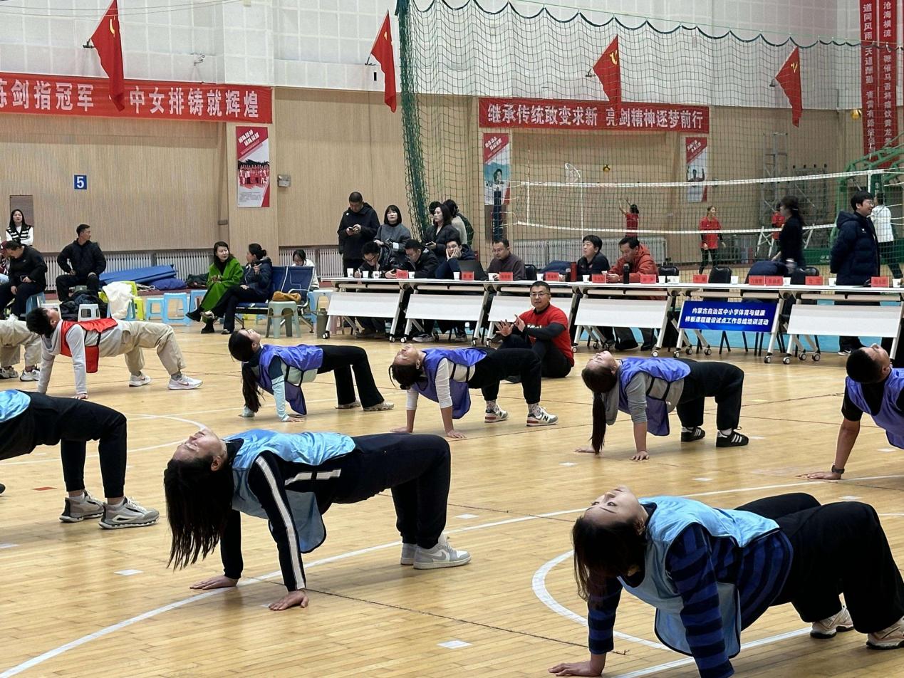 谈球吧备用网址