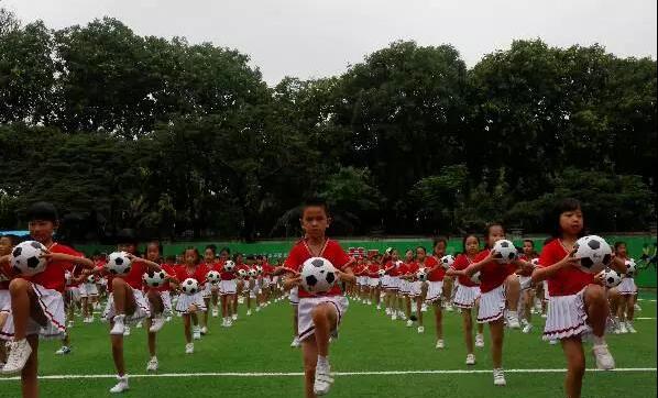 谈球吧超级联赛