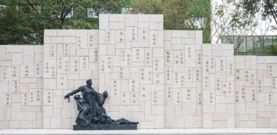 谈球吧APP下载