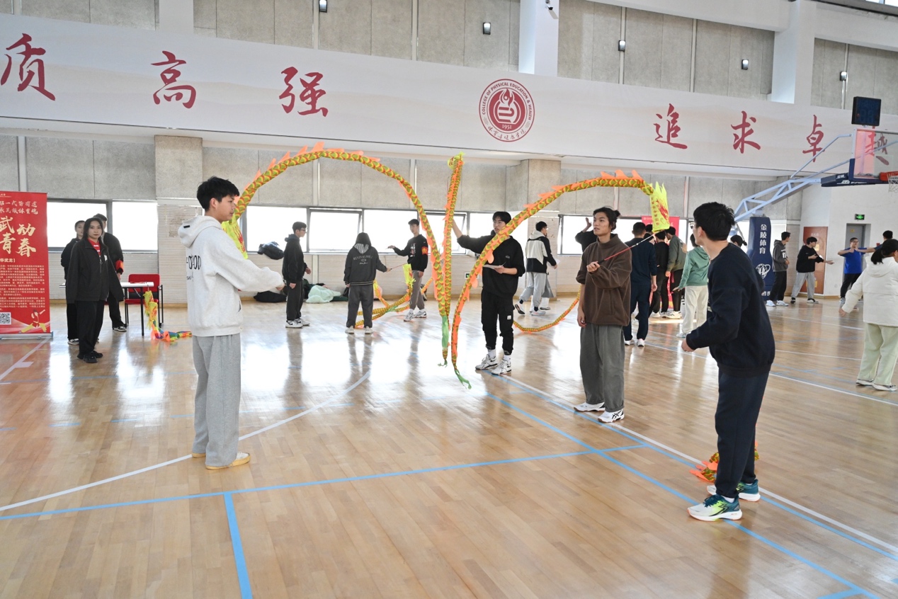 谈球吧指定入口