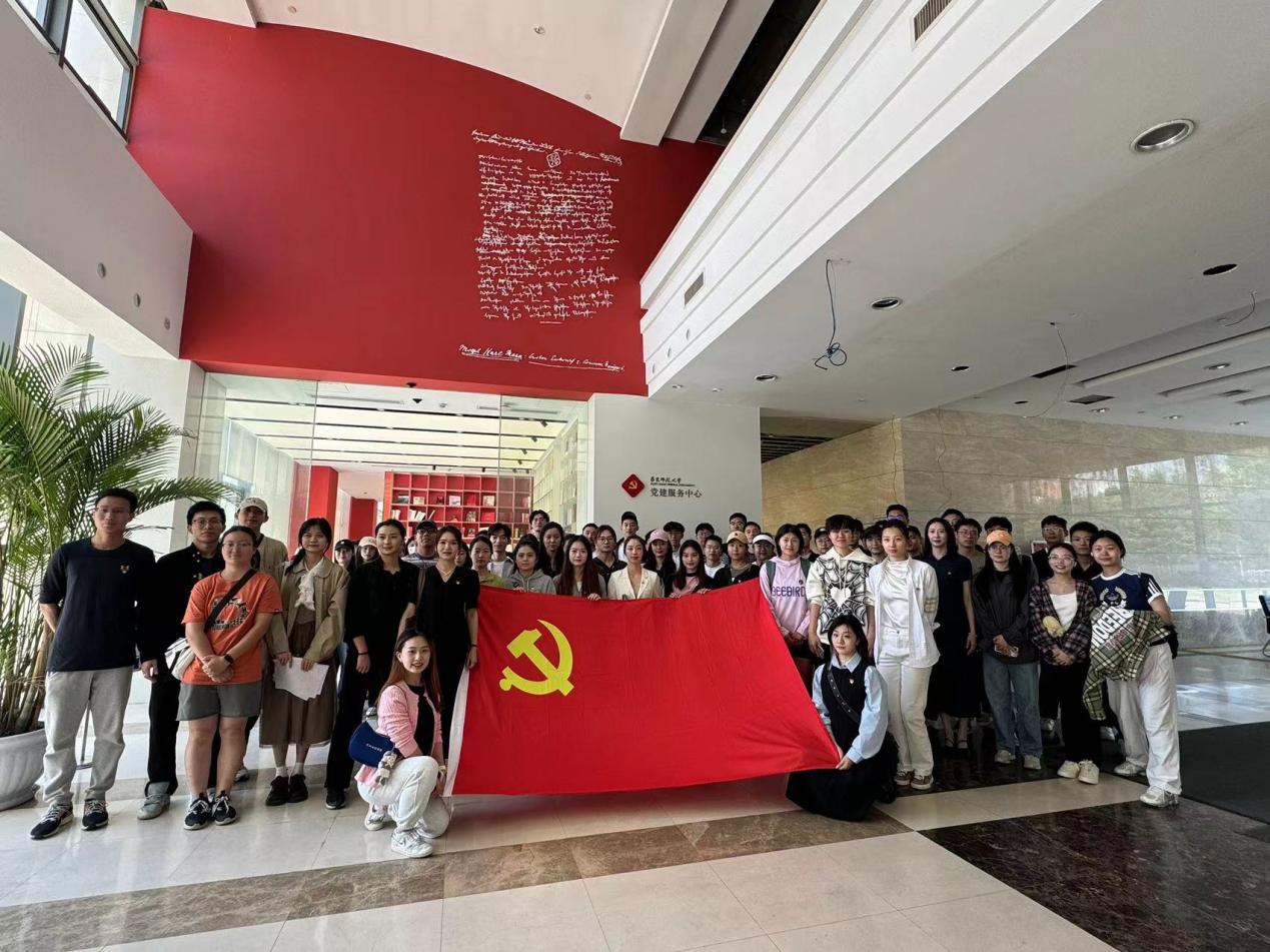 谈球吧备用网址