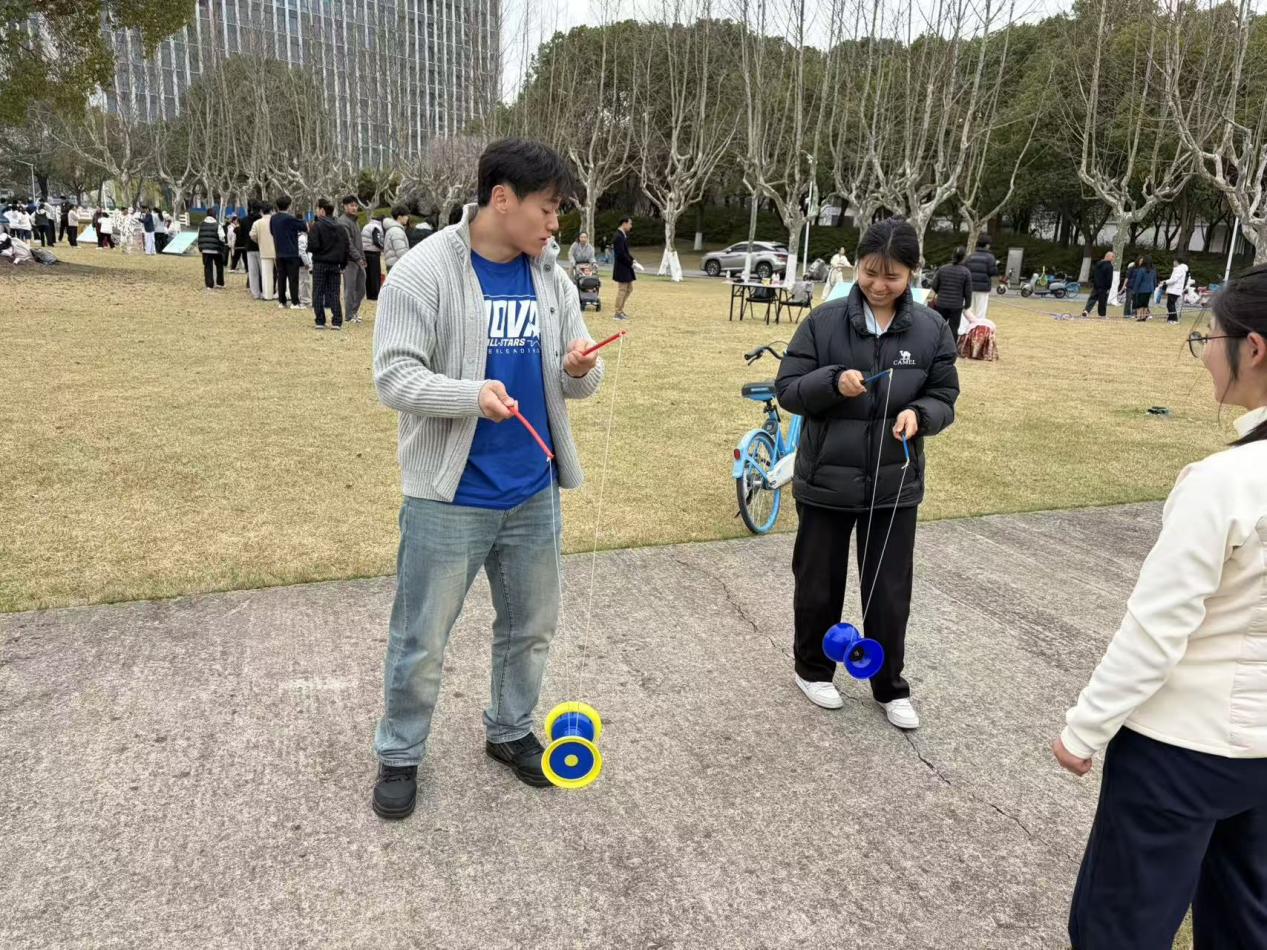 谈球吧赛事快讯