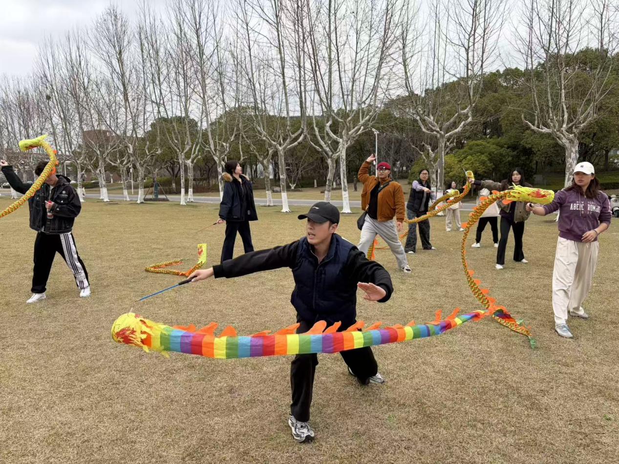 谈球吧指定通道