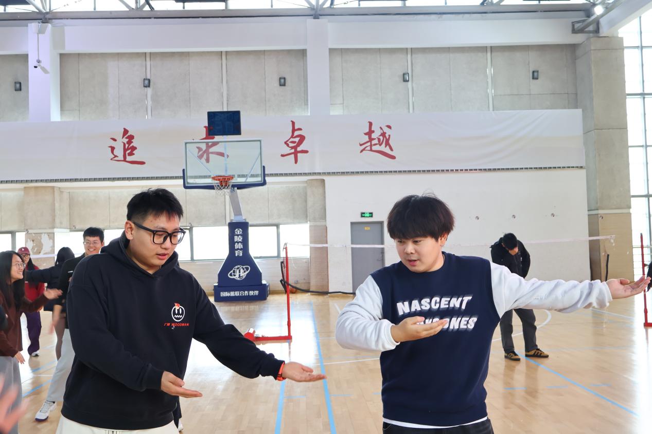 谈球吧欧冠直播