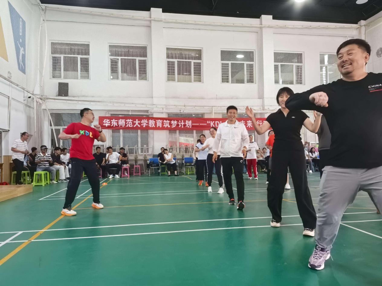 谈球吧超级联赛