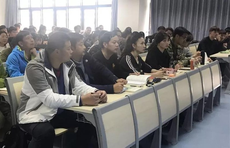 谈球吧安全通道